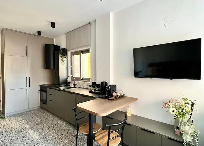 Lavish Residences - Agias Sofias Daire Selanik