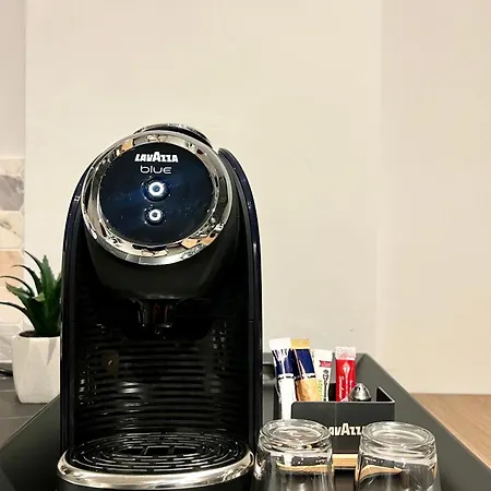 Lavish Residences - Agias Sofias Apartmán *